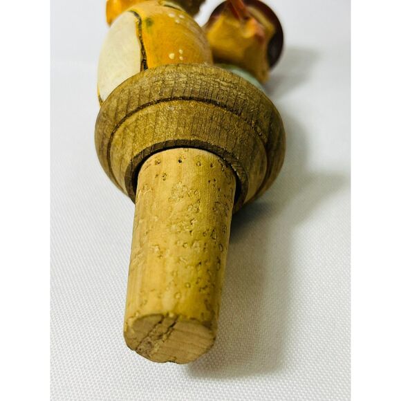 Vintage Hand Carved Kissing Couple Cork Bottle Stopper - Picture 3 of 6